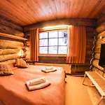 Kuukkeli Log Teerenpesae