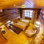 Kuukkeli Log Teerenpesae 4*