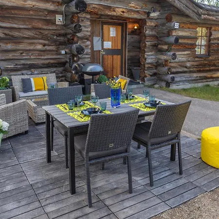 Pensionat Kuukkeli Log Teerenpesae 4*
