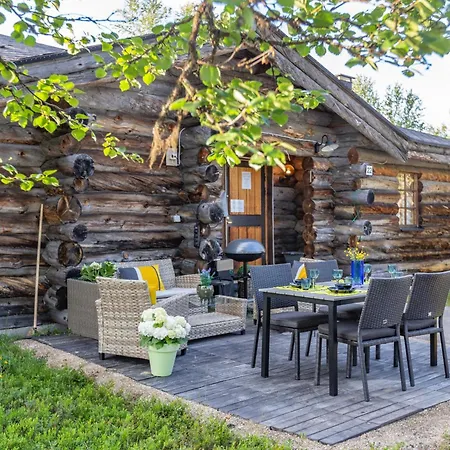 Kuukkeli Log Teerenpesae Pensionat Saariselkä