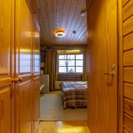 Kuukkeli Log Teerenpesae Saariselkä