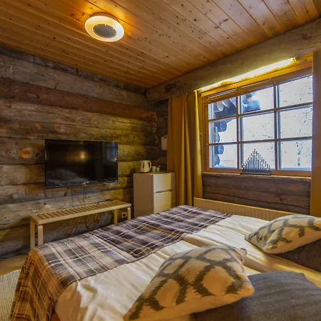 Kuukkeli Log Teerenpesae Pensionat Saariselkä