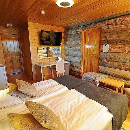 Gasthof Kuukkeli Log Teerenpesae