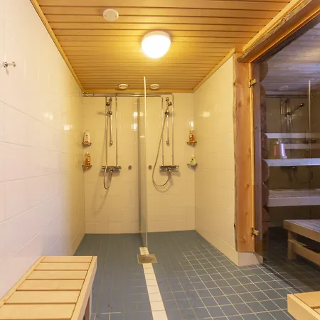 Gasthof Kuukkeli Log Teerenpesae 4*