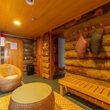 Kuukkeli Log Teerenpesae Casa de hóspedes 4*