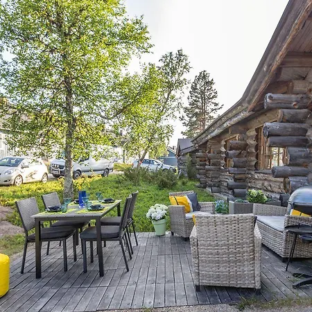 Kuukkeli Log Teerenpesae Pensionat Saariselkä