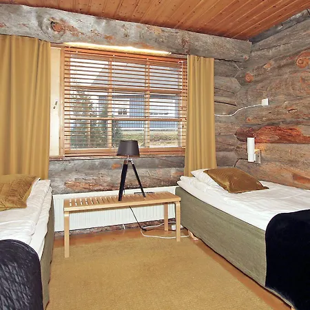 Kuukkeli Log Teerenpesae بيت ضيافة 4*