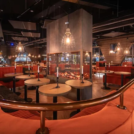 ゲストハウス Kuukkeli Log Teerenpesae 4*