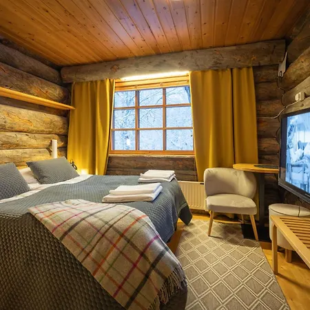 Kuukkeli Log Teerenpesae