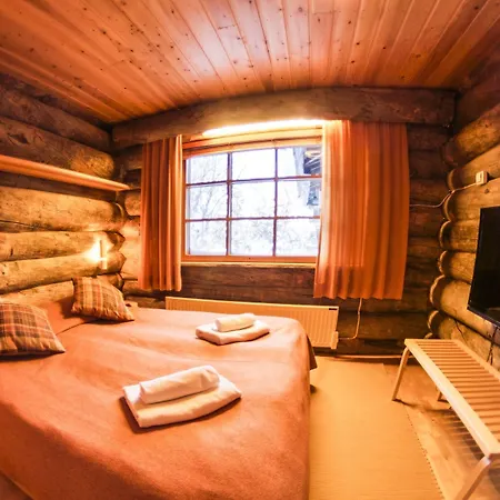 Kuukkeli Log Teerenpesae