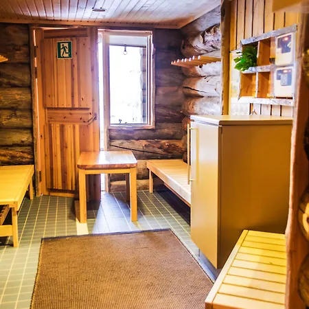 Kuukkeli Log Teerenpesae Gasthof