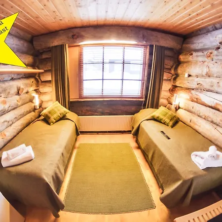 Gasthof Kuukkeli Log Teerenpesae