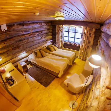 Kuukkeli Log Teerenpesae 4*