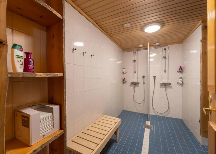 ゲストハウス Kuukkeli Log Teerenpesae