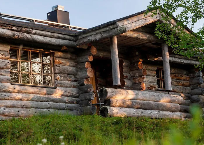 ゲストハウス Kuukkeli Log Teerenpesae