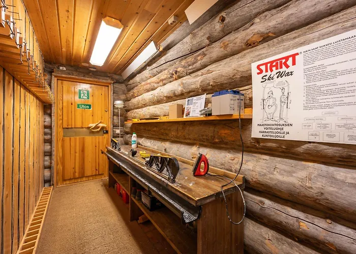 ゲストハウス Kuukkeli Log Teerenpesae 4*