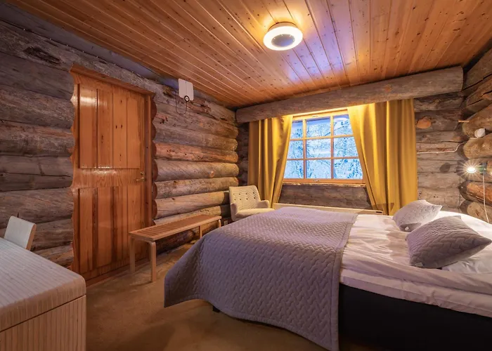 Kuukkeli Log Teerenpesae 4*