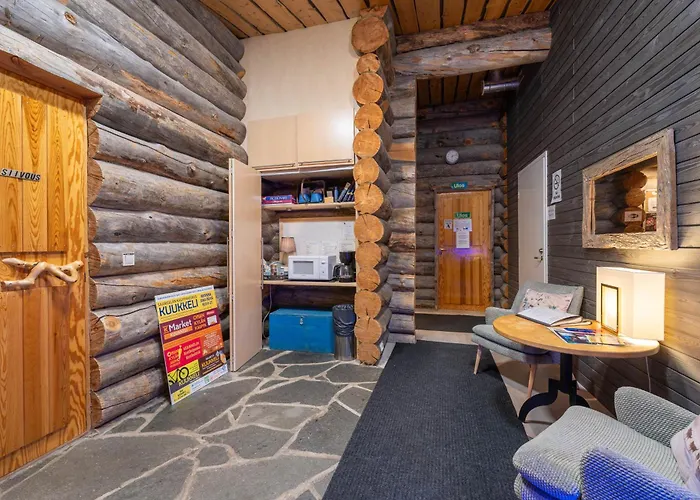 Kuukkeli Log Teerenpesae サーリセルカ