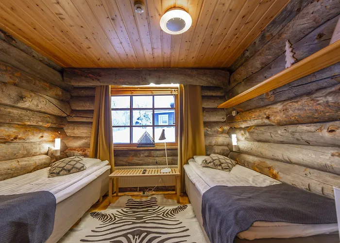 ゲストハウス Kuukkeli Log Teerenpesae