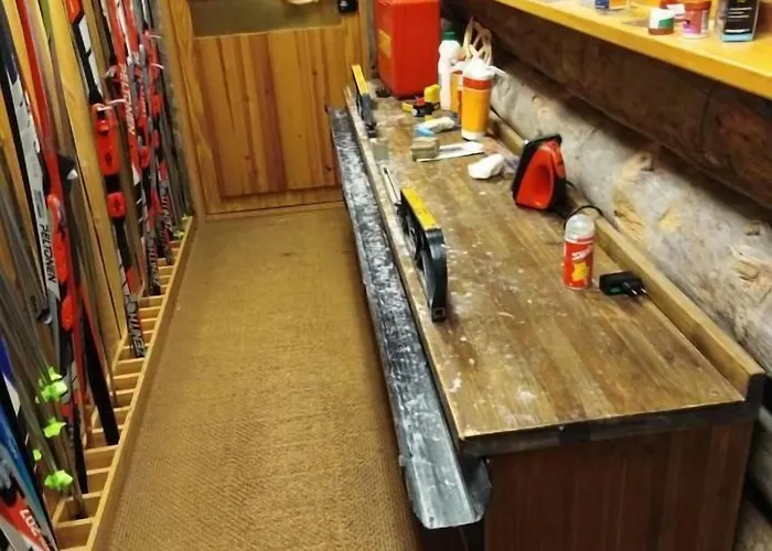 Kuukkeli Log Teerenpesae