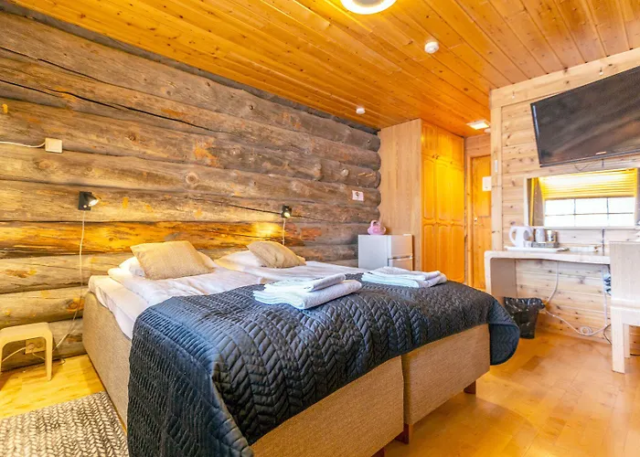 ゲストハウス Kuukkeli Log Teerenpesae 4*