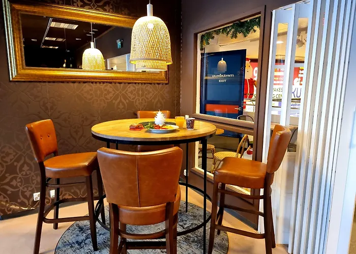 Kuukkeli Log Teerenpesae 4* サーリセルカ