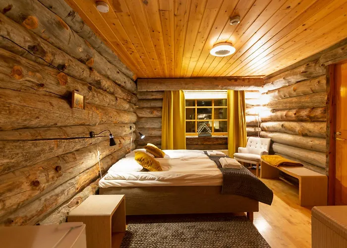 ゲストハウス Kuukkeli Log Teerenpesae サーリセルカ