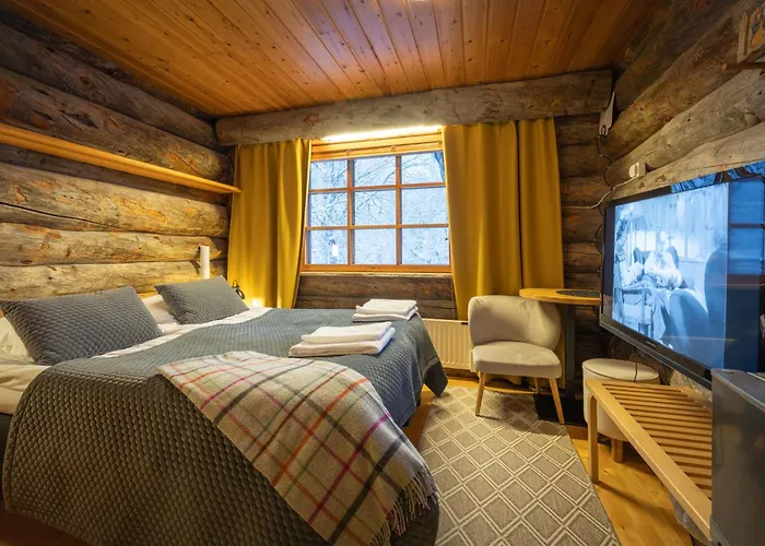 Kuukkeli Log Teerenpesae