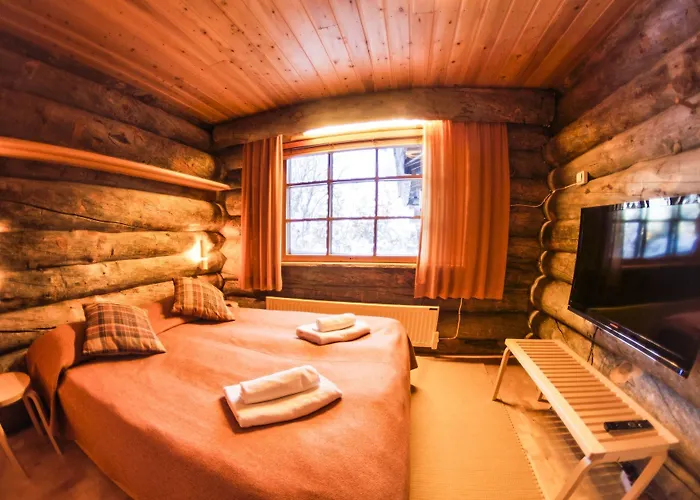 Kuukkeli Log Teerenpesae